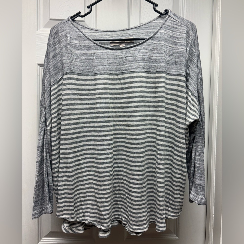 Ann Taylor LOFT Gray Striped Long Sleeve Top – Women’s XL